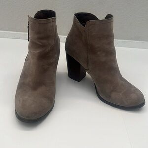 Gray/taupe Aldo booties